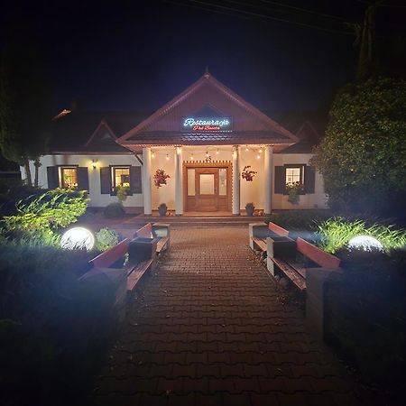 Motel I Restauracja "Pod Baszta" Naglowice Екстериор снимка
