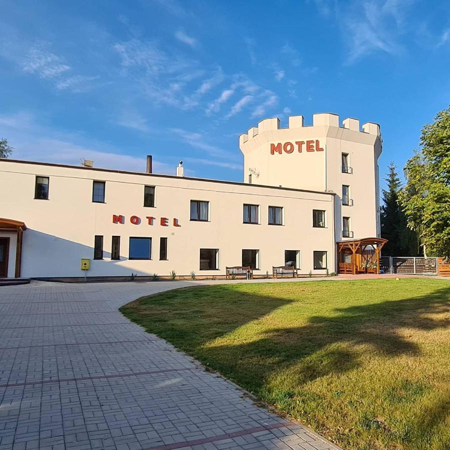 Motel I Restauracja "Pod Baszta" Naglowice Екстериор снимка