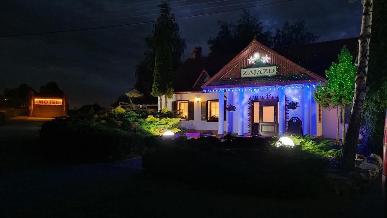 Motel I Restauracja "Pod Baszta" Naglowice Екстериор снимка